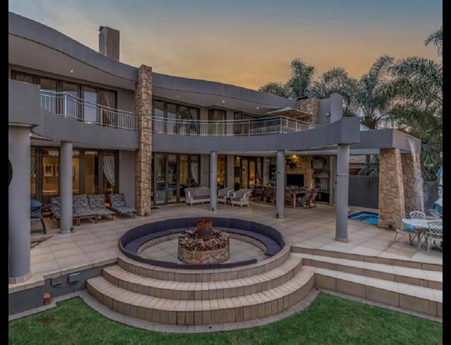 6 BEDROOM HOUSE FOR SALE IN MIDSTREAM ESTATE